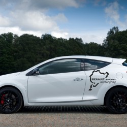 Лого Nurburgring за Renault Sport Лого Nurburgring за Renault Sport